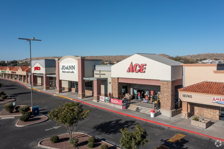 More Photos Of 18785 S I 19 Frontage Rd, Green Valley Storefront For Lease