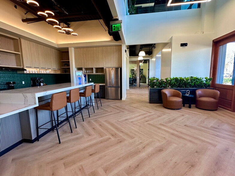 More Photos Of 8101 E McDowell Rd, Scottsdale Coworking Space