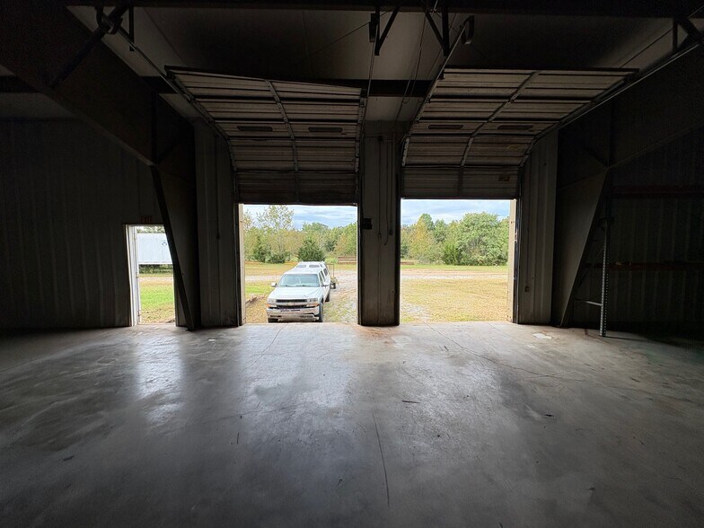 More Photos Of 1210 Champion Ferry Rd, Gaffney Flex For Sale