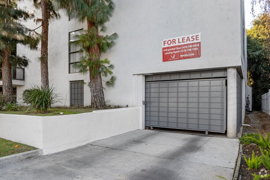 More Photos Of 1527 Veteran Ave, Los Angeles Apartments For Sale