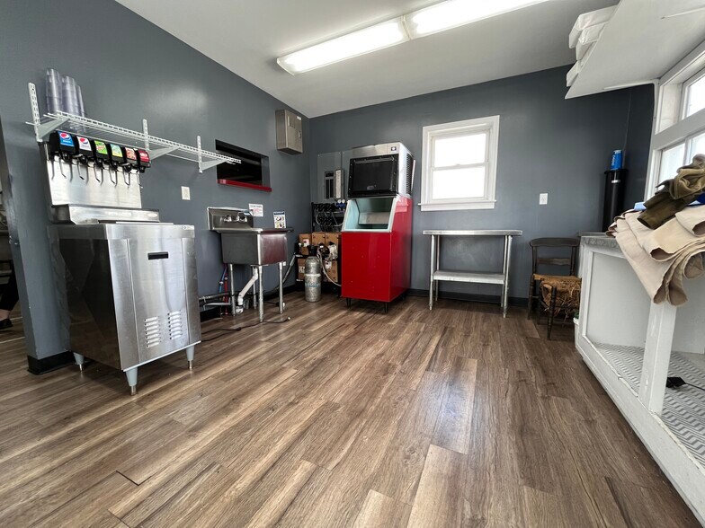 More Photos Of 125 N Adrian Hwy, Lyons Restaurant For Sale