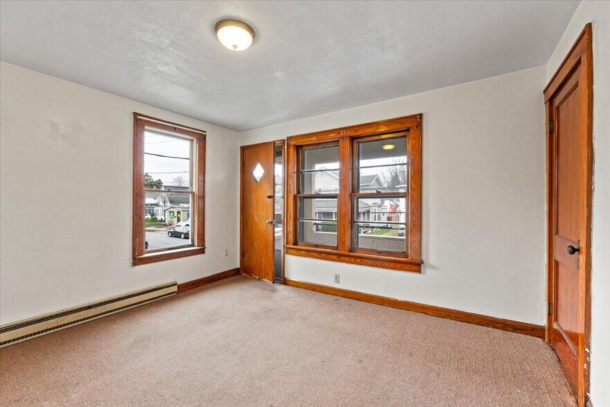 More Photos Of 622 E Market St, Scranton Office Residential For Sale