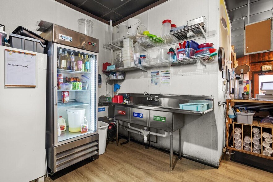 More Photos Of 206 Main St, Stanley Restaurant For Sale