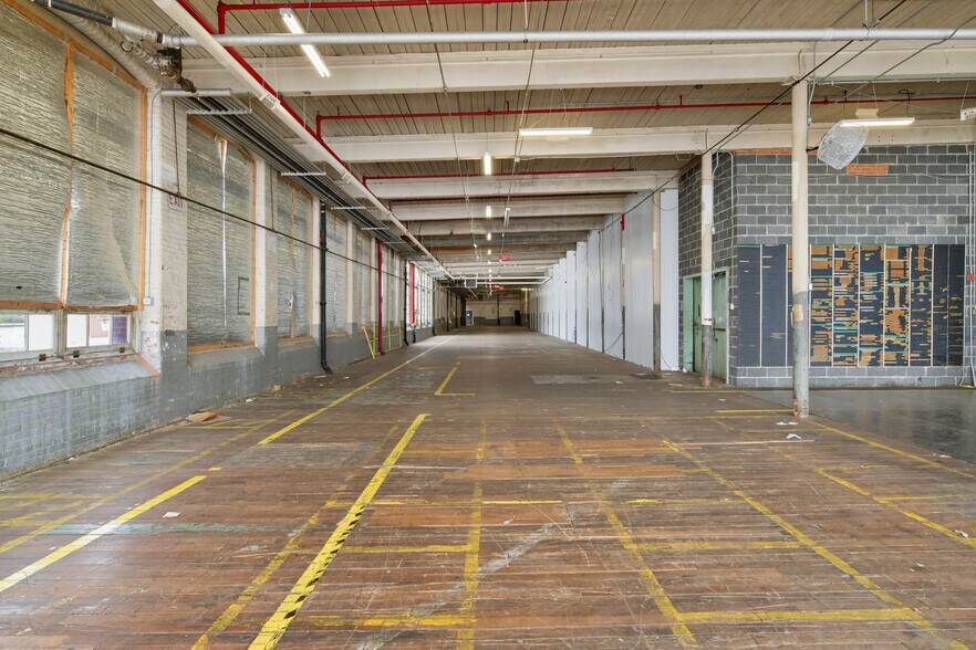 More Photos Of 122 Pleasant St, Easthampton Industrial For Lease