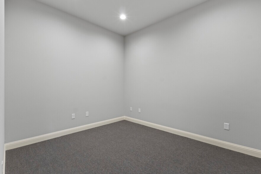 More Photos Of 4425 Plano Parkway Unit#703, Carrollton Medical For Lease