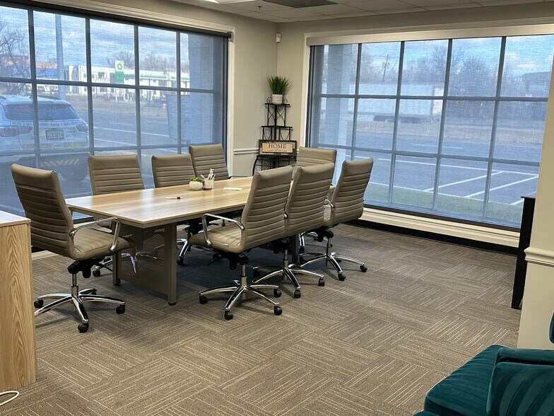 More Photos Of 8222 Schultz Rd, Clinton Office For Lease