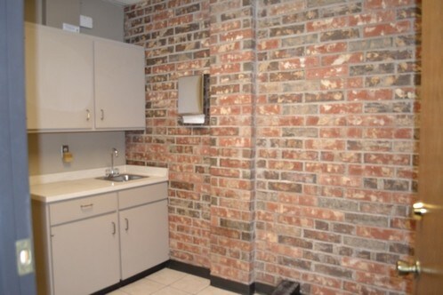 More Photos Of 3007 NW 63rd St, Oklahoma City Office For Sale