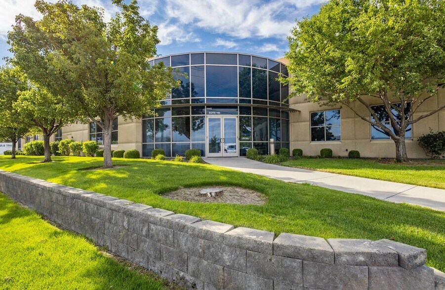 More Photos Of 1445 W Commerce Ave, Boise Distribution For Lease