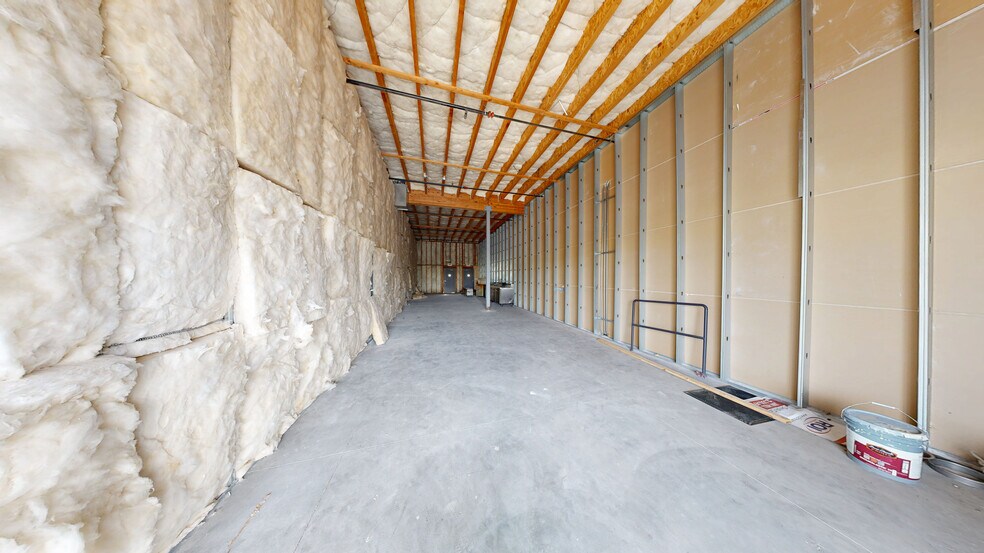 More Photos Of 11-43 S Stephanie St, Henderson Unknown For Lease