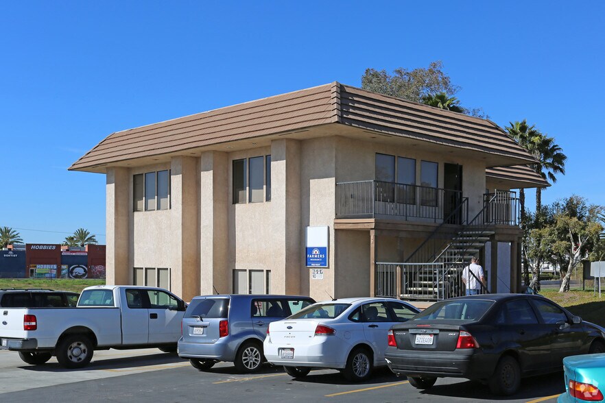 Primary Photo Of 1524 Graves Ave, El Cajon Office For Lease