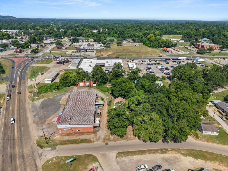 More Photos Of 367 State Highway 155 N, Gilmer Bar For Sale
