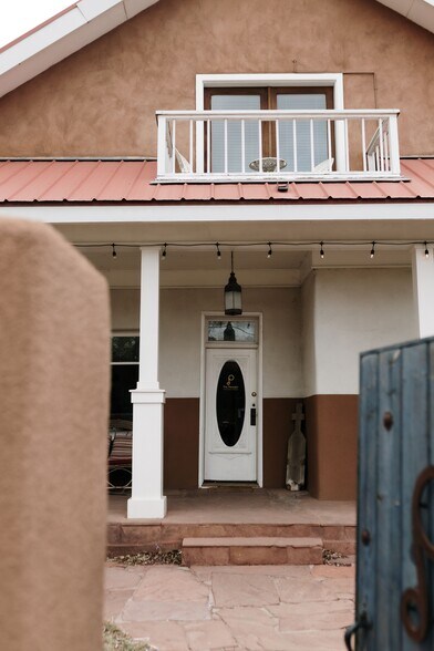 More Photos Of 220 W Manhattan Ave, Santa Fe Hotel For Sale