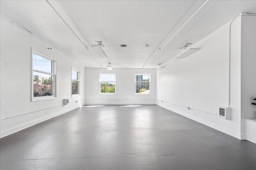 More Photos Of 215 SE 9th Ave, Portland Office Residential For Lease