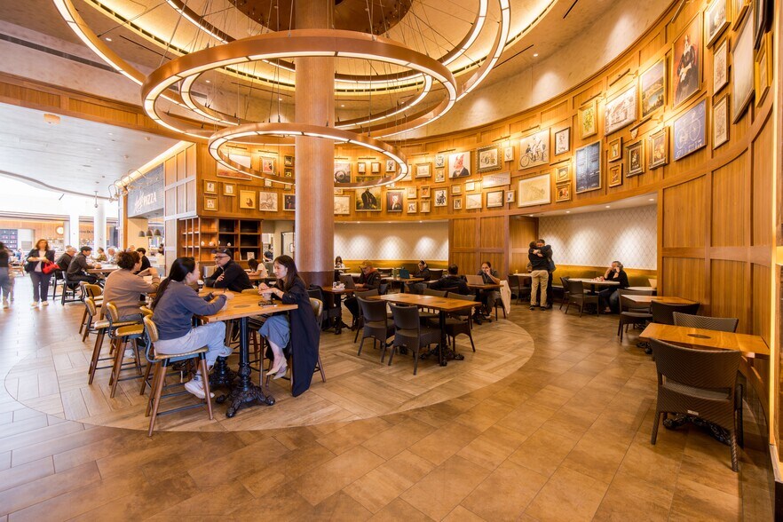 More Photos Of 2001 International Dr, McLean General Retail For Lease