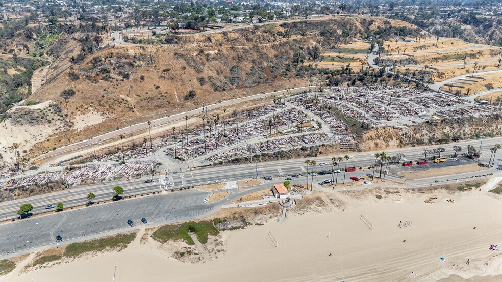 More Photos Of 16321 Pacific Coast Highway, Pacific Palisades Land For Sale