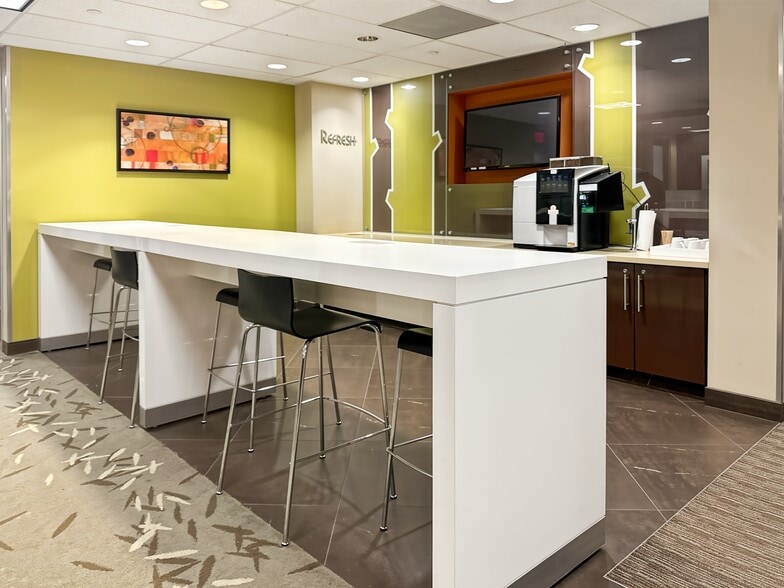 Primary Photo Of 601 Brickell Key Dr, Miami Coworking Space