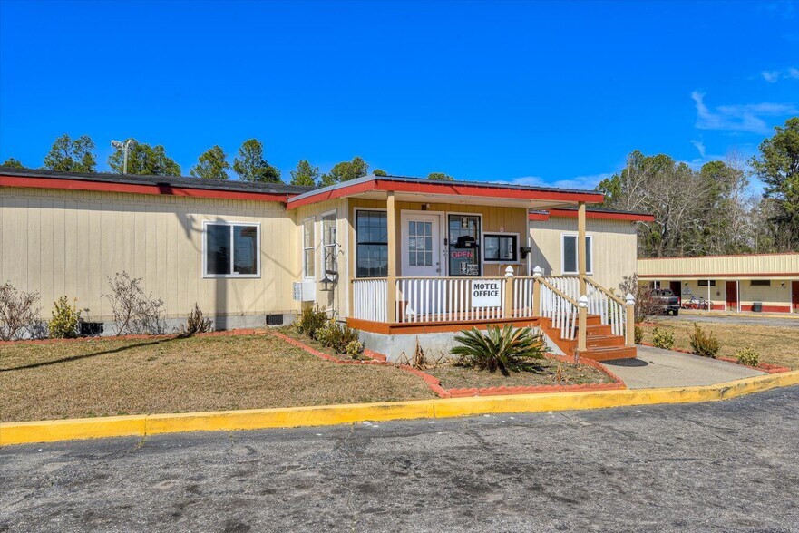 More Photos Of 4638 Jefferson Davis Hwy, North Augusta Hotel For Sale