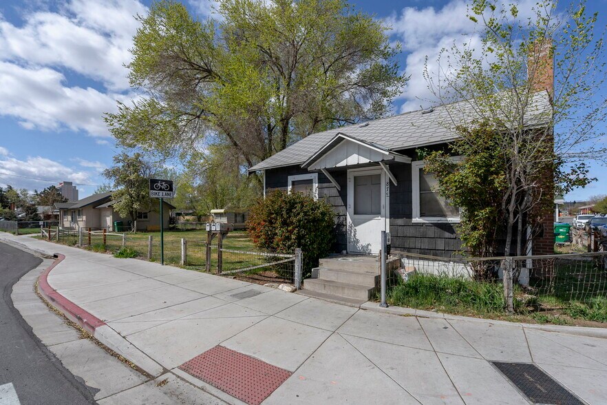 More Photos Of 839 Sutro St, Reno Apartments For Sale