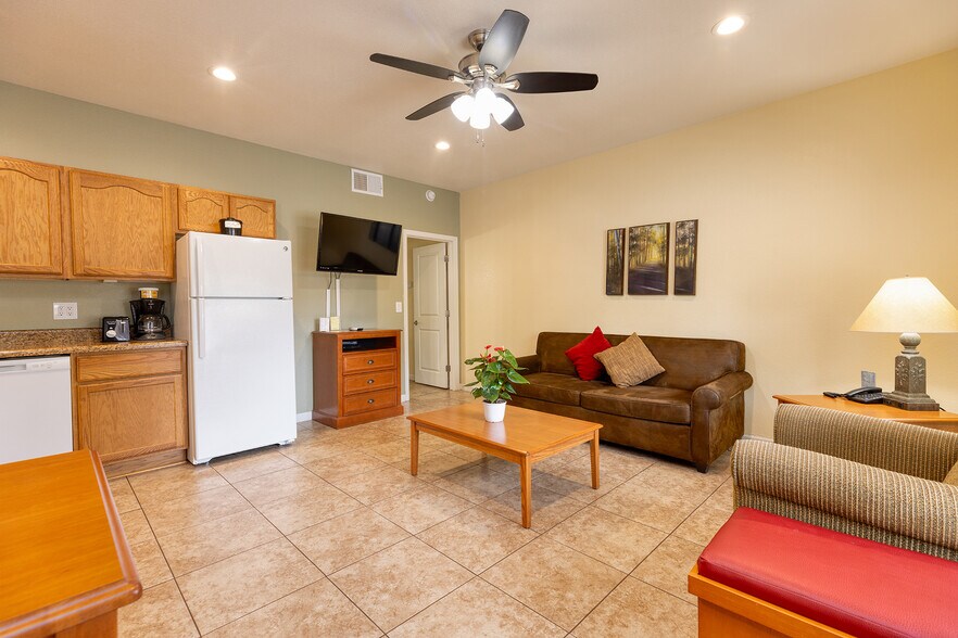 More Photos Of 5829 Buck Springs Rd, Pinetop Hotel For Sale