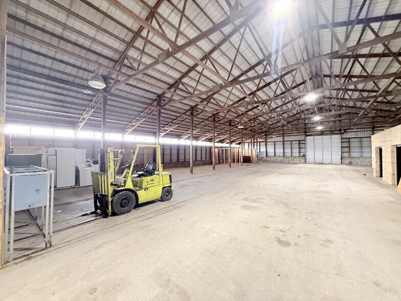 More Photos Of N4440 N4440 WI-162 state hwy, Bangor Warehouse For Lease