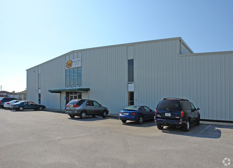 More Photos Of 1500 Main St, Pensacola Freestanding For Sale