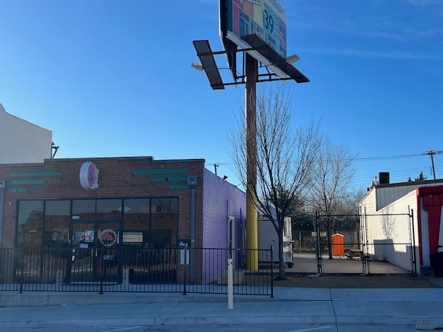 More Photos Of 2124 NW 39th St, Oklahoma City Storefront For Lease