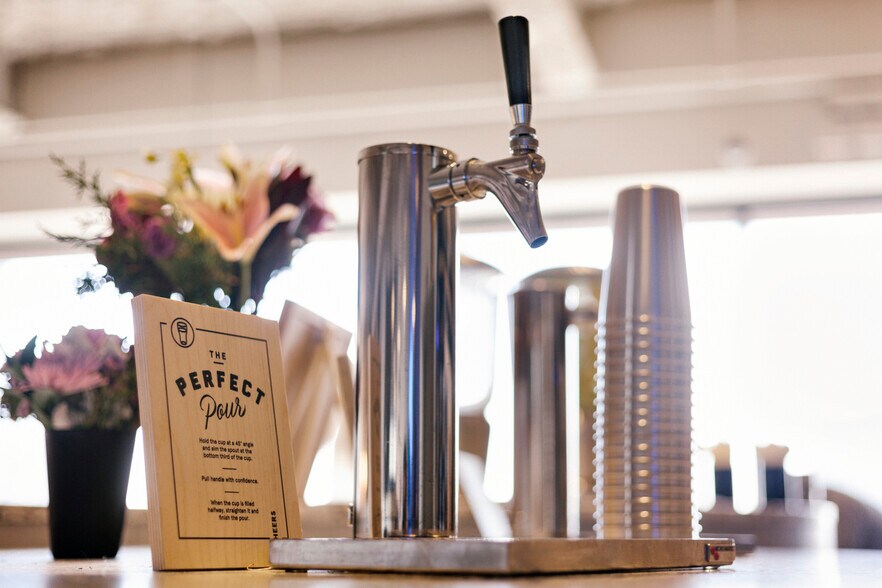 More Photos Of 1 Beacon St, Boston Coworking Space