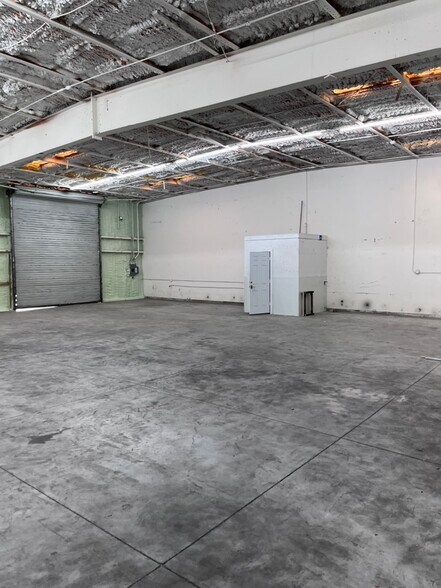 More Photos Of 3942 Arnold Ave, Naples Unknown For Lease
