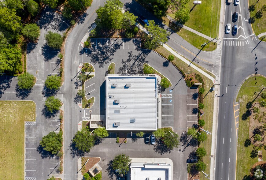 More Photos Of 2400 NE 49th Ter, Ocala Freestanding For Lease