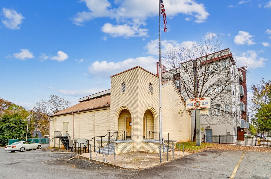 More Photos Of 1917 Central Ave, Charlotte General Retail For Lease