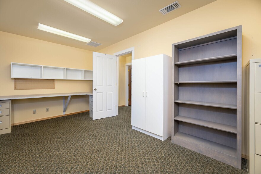 More Photos Of 1072 E Main St, Grass Valley Office For Sale