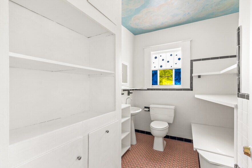 More Photos Of 131 King St, Saint Augustine Freestanding For Sale