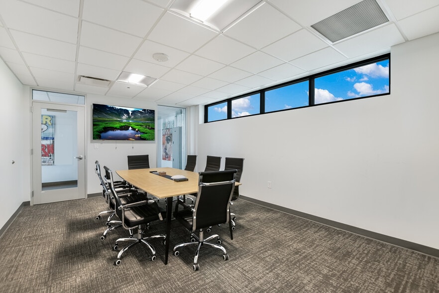 More Photos Of 4229 North FM 620, Austin Flex For Sale