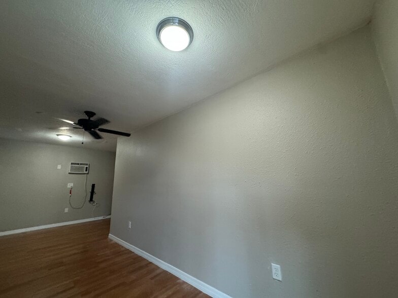 More Photos Of 531 N US Highway 17 92, Longwood Storefront Retail Office For Sale