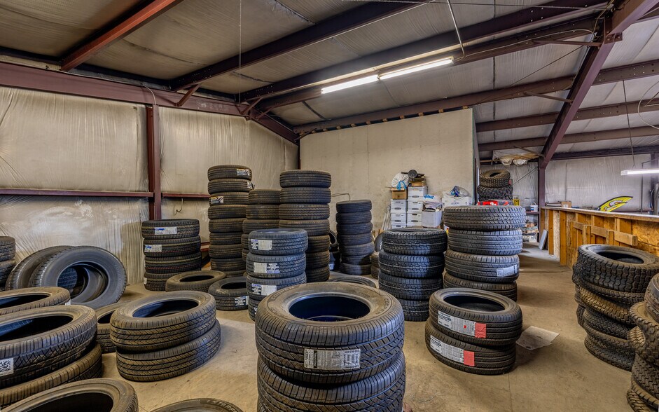 More Photos Of 2130 Big Horn Ave, Cody General Retail For Sale