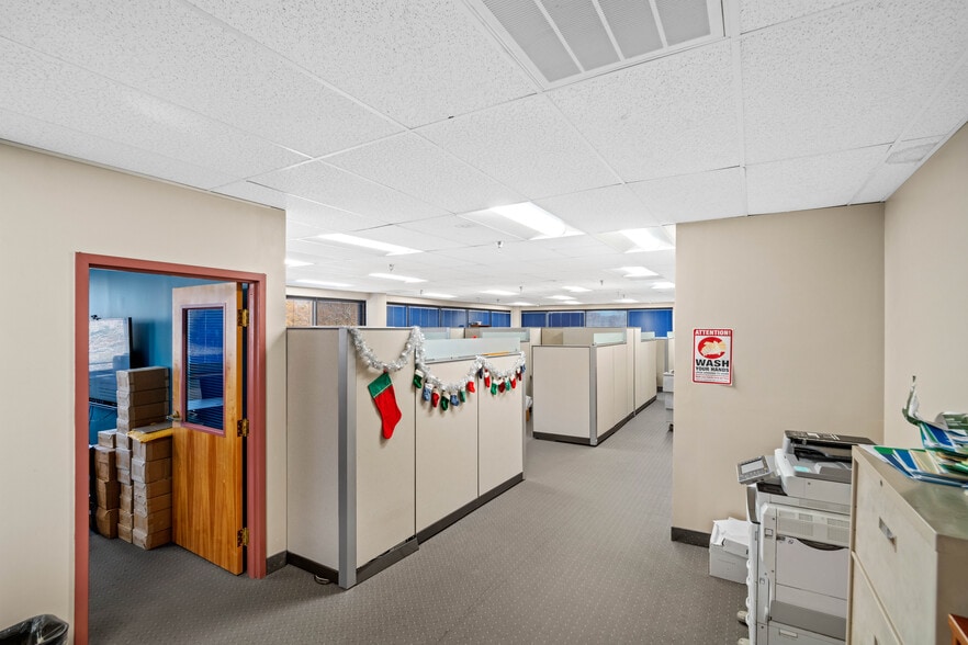 More Photos Of 5540 Ketch Rd, Prince Frederick Manufacturing For Sale