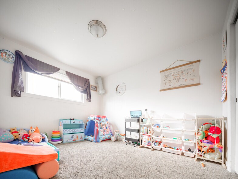 More Photos Of 920 18th Ave SW, Albany Multifamily For Sale