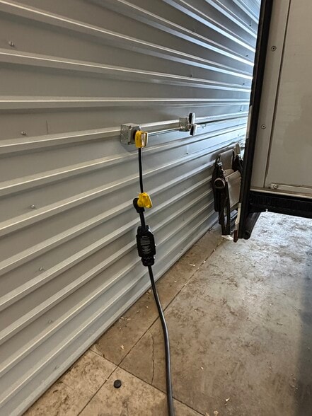 More Photos Of 9181 Commerce Center Cir, Highlands Ranch Self Storage For Sale
