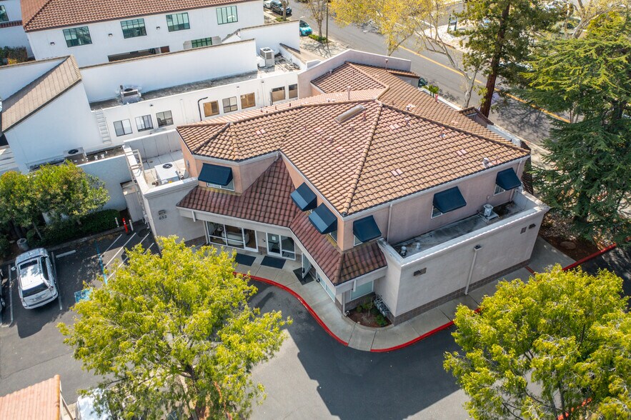 More Photos Of 656 N Santa Cruz Ave, Los Gatos Storefront Retail Residential For Sale