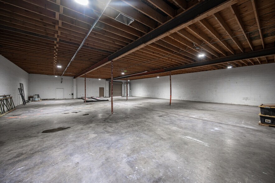 More Photos Of 2310-2315 Western Ave, Las Vegas Warehouse For Lease