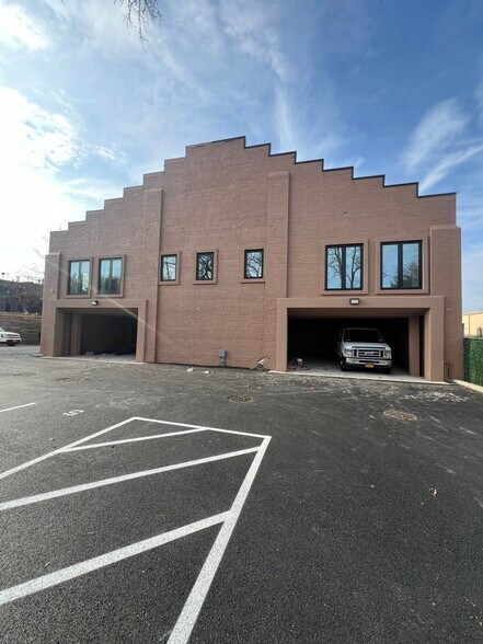 More Photos Of 217 Main St, Staten Island Storefront Retail Residential For Sale