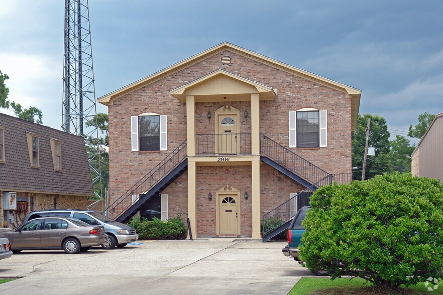 Primary Photo Of 2914 Eastex Fwy, Beaumont Office For Lease