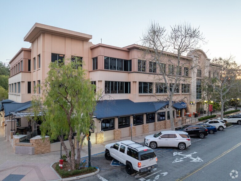 More Photos Of 24300 Town Center Dr, Valencia Office For Lease