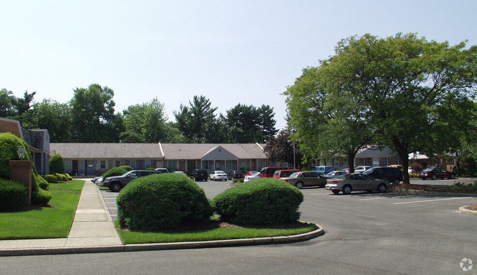 More Photos Of 1104 Rt 130, Cinnaminson Medical For Lease