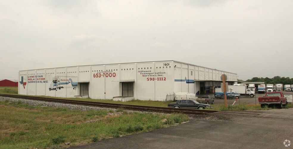 More Photos Of 7801 N IH 35, San Antonio Warehouse For Lease