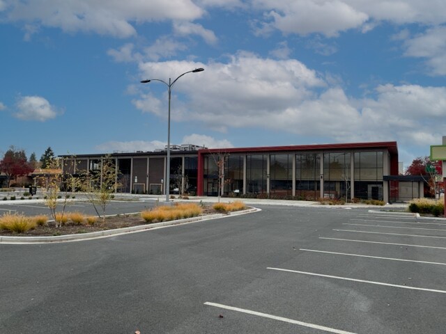 More Photos Of 735 SE 6th St, Grants Pass Office For Lease