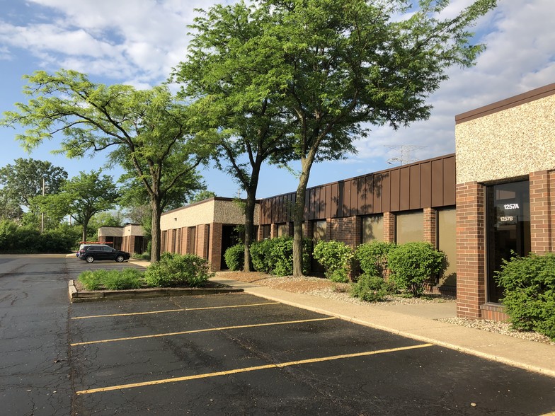 Primary Photo Of 1221-1243 Rand Rd, Des Plaines Unknown For Lease