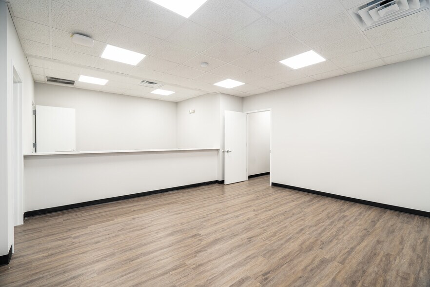 More Photos Of 2365 Boston Post Rd, Larchmont Medical For Lease