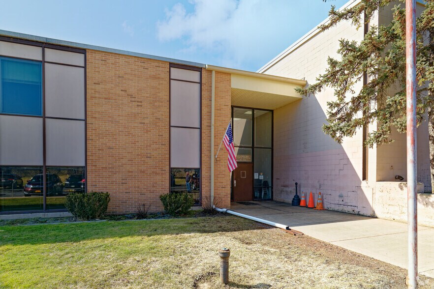 More Photos Of 293 Patriot Way, Rochester Industrial For Sale