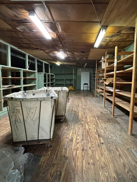 More Photos Of 1304 S Broad St, Monroe Flex For Lease